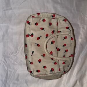 Strawberry Print Insulated Food Storage Bag